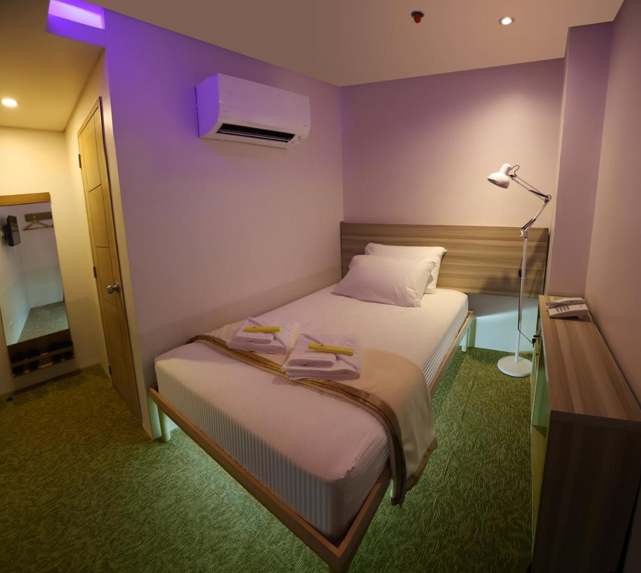 1010 Hotel Muntinlupa City Екстериор снимка